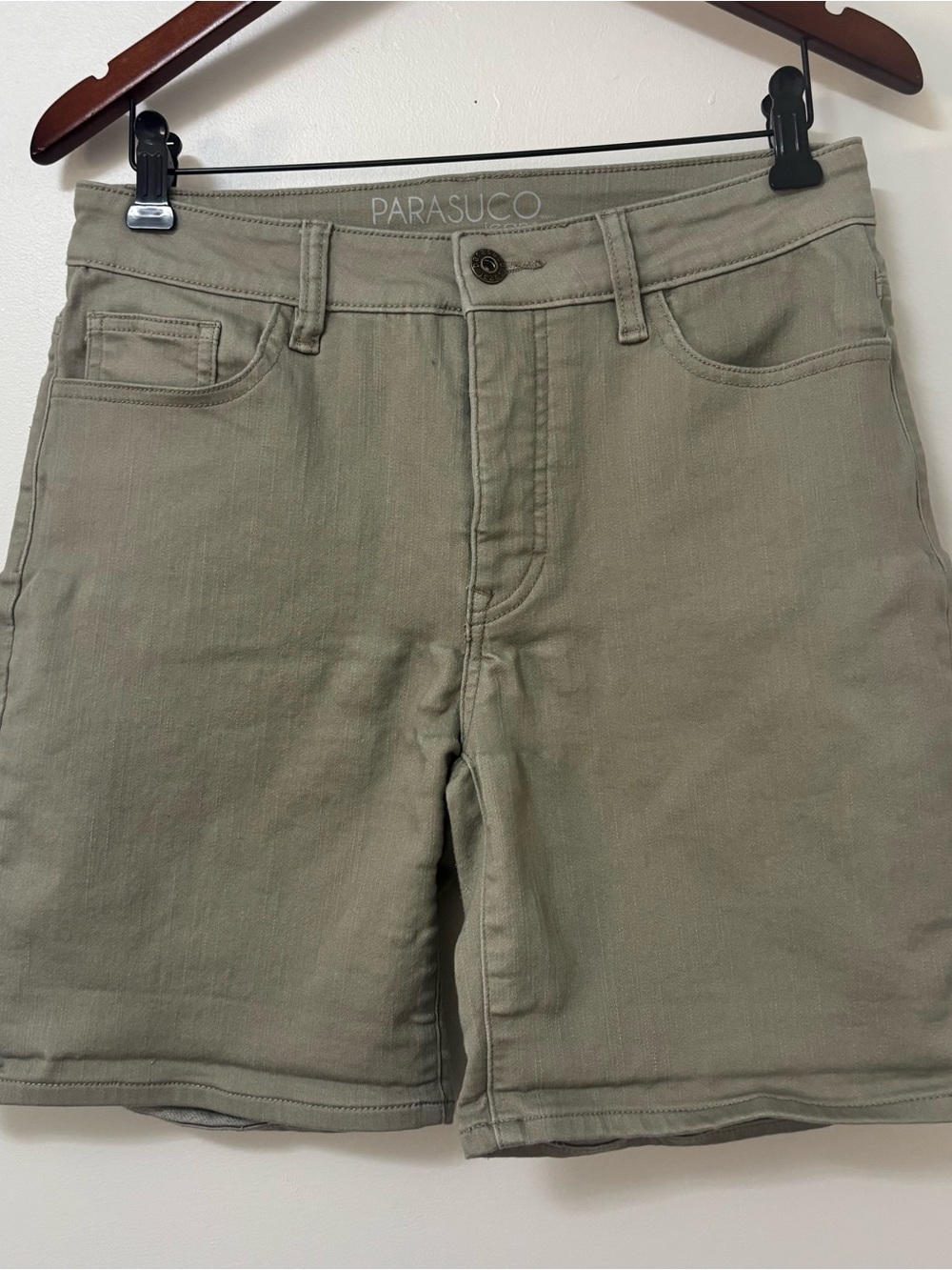Parasuco Olive Tan Flat-Front Casual Shorts Size 10